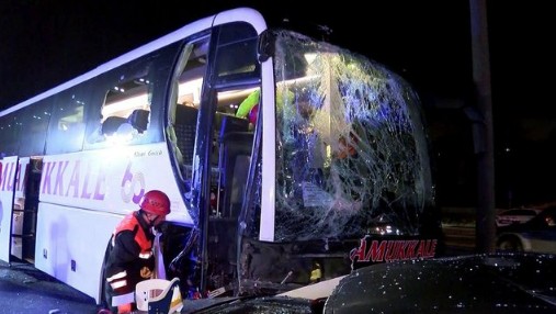 TEM'de zincirleme kaza! Trafik durma noktasına geldi...